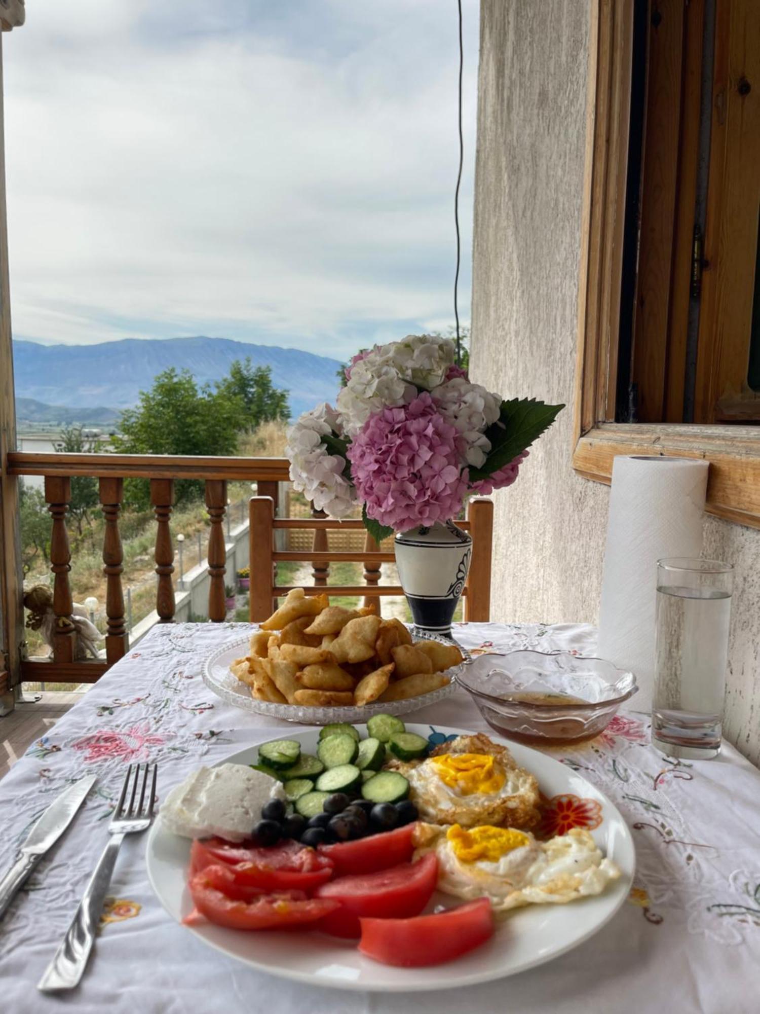 Elsa'S Villa Gjirokastër Екстериор снимка