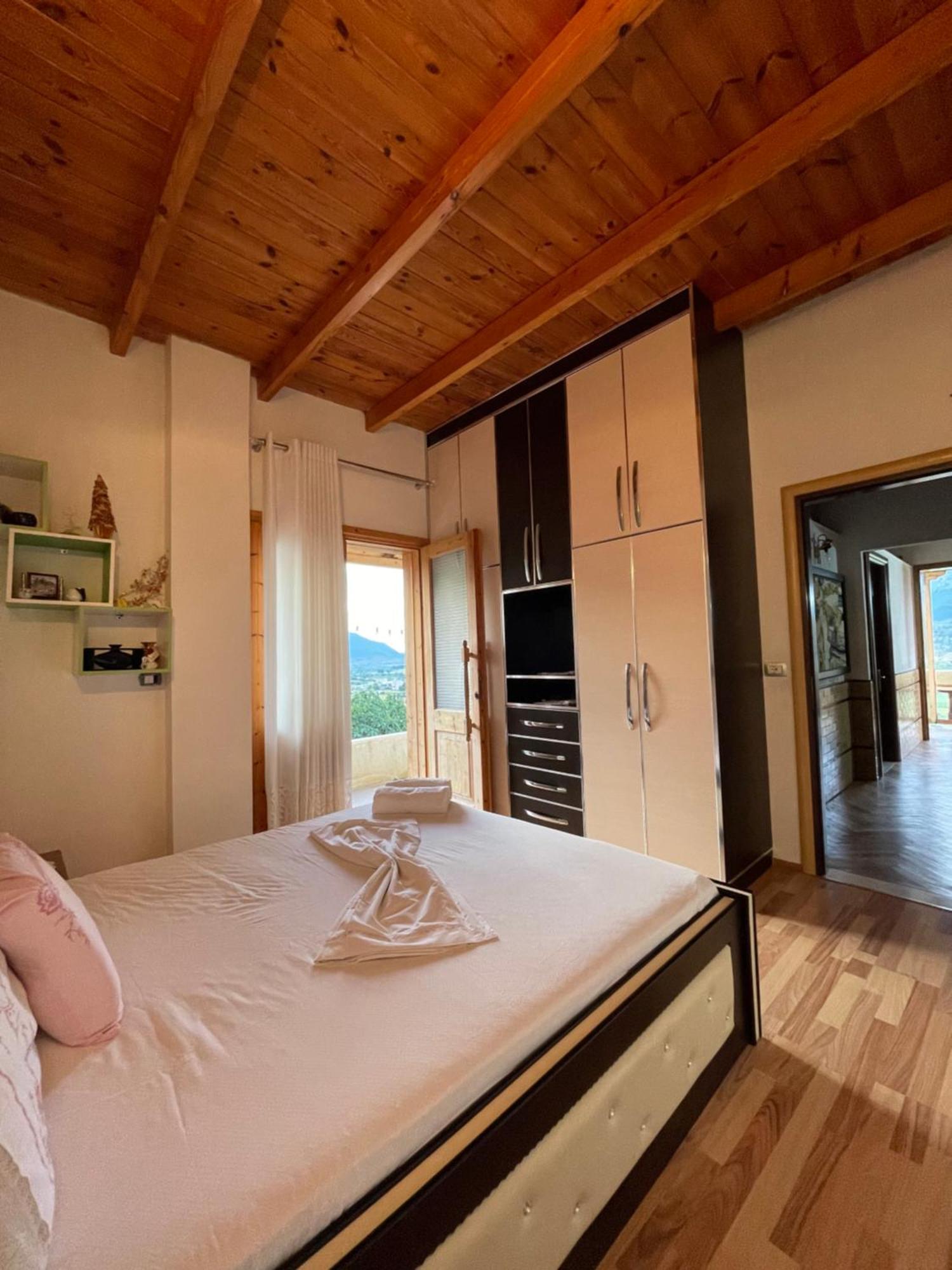 Elsa'S Villa Gjirokastër Екстериор снимка